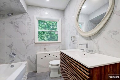 4-21 Saddle River Rd unit 2, Fair Lawn, NJ 07410 - photo 7