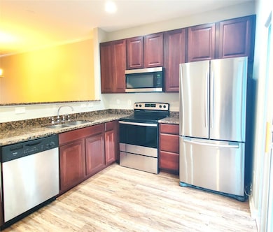 1132 Kurt Ct, Charlotte, NC 28209 - photo 5