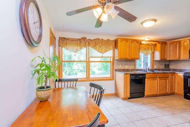 89 Circle Dr, West Springfield, MA 01089 - photo 6