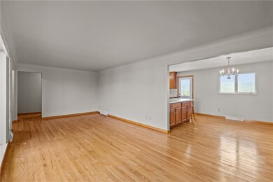 113 Franklin Dr, New Derry, PA 15671 - photo 7