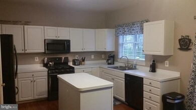 46792 Lawnes Creek Terrace, Sterling, VA 20165 - photo 6