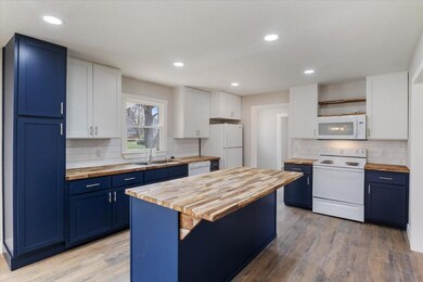 07-824 S Locust St - 7