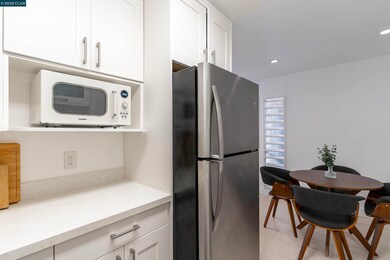 5305 Ridgeview Cir unit 8, El Sobrante, CA 94803 - photo 7