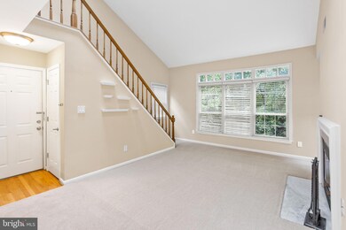 2221 Lovedale Ln unit K, Reston, VA 20191 - photo 2