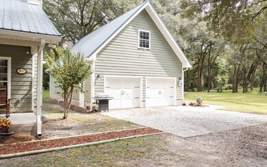 Garage/Apt