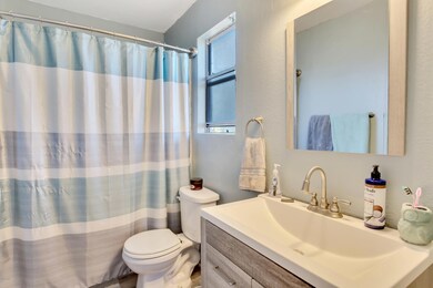 Master bedroom en suite