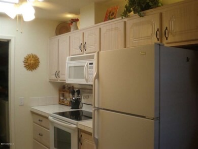 10891 W Emerald Dr, Sun City, AZ 85351 - photo 3