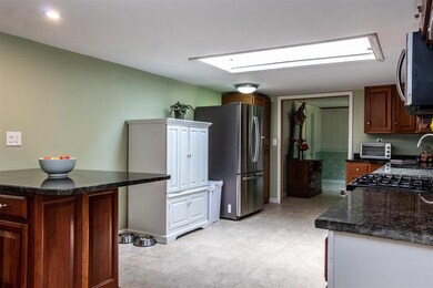 172 Cross Rd, Strafford, NH 03884 - photo 4