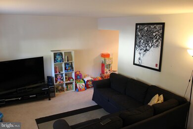 6021 Sweet Dale Ct, Springfield, VA 22152 - photo 2