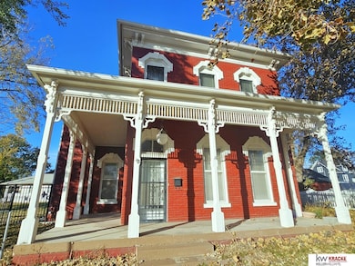 907 4th St, Fairbury, NE 68352 - photo 3