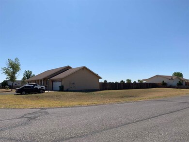 4411 Falcon Dr, Fallon, NV 89406 - photo 3