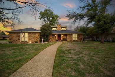 1516 Hemphill Dr, Cleburne, TX 76033 - photo 2