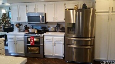 Open Bright Kitchen   
