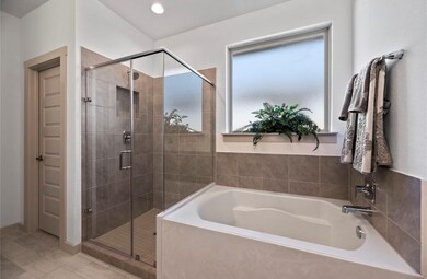 28526 Hannahs Harbor Ln, Katy, TX 77494 - photo 7