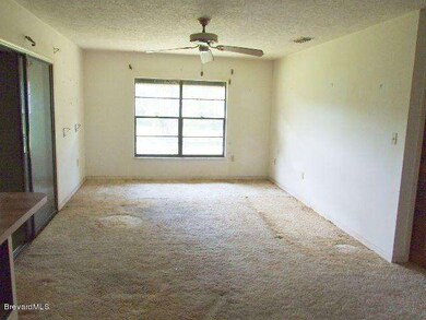family room.JPG