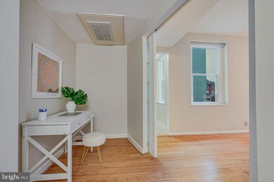 1669 Columbia Rd NW unit 208, Washington, DC 20009 - photo 5