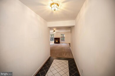 201 Beachside Cove unit ED, Locust Grove, VA 22508 - photo 3