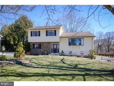 2221 Meadow Lane Dr, Easton, PA 18040 - photo 2