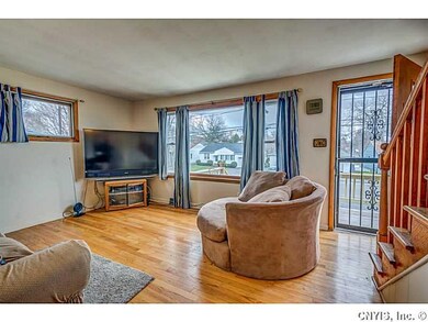 Family Room.
