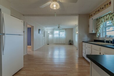 921 E Short St, Tuscola, IL 61953 - photo 5