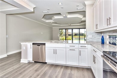 Kitchen - Counter Height Breakfast Bar