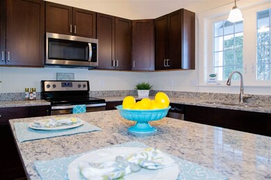 433 Spruce St unit 1, Rollinsford, NH 03869 - photo 3