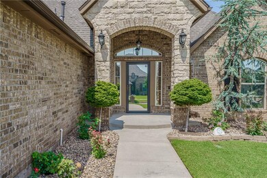 1017 Lindsey Ln, Moore, OK 73160 - photo 3