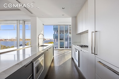 165 Charles St unit RSU14, New York, NY 10014 - photo 6