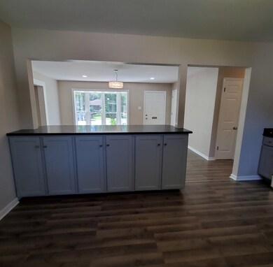 944 E Columbia Ave, Griffith, IN 46319 - photo 6