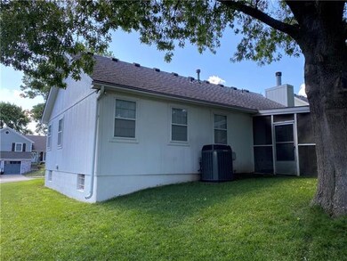 7141 Park St, Shawnee, KS 66216 - photo 3