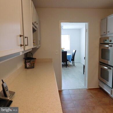 Montebello unit 1205, Alexandria, VA 22303 - photo 3