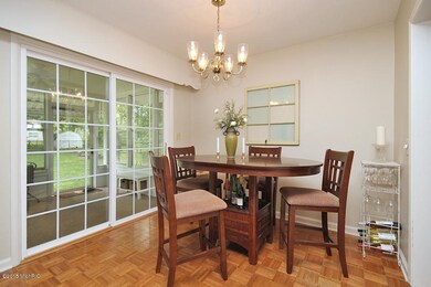 602 Parchmount-6
