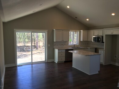 4840 BP Kitchen Dinin area