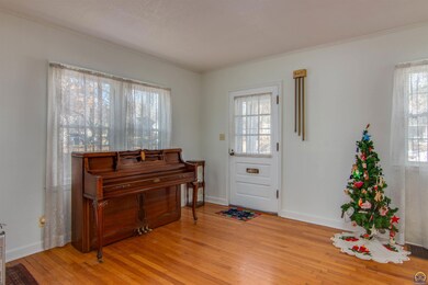 3121 SW Dorr St, Topeka, KS 66604 - photo 3