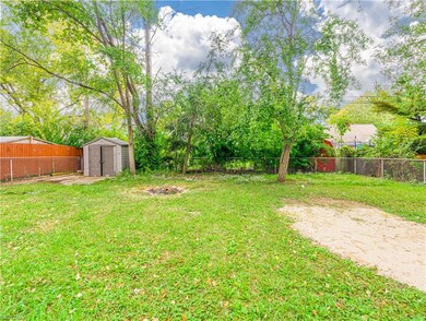 4885 Saddlewood Dr, Sheffield Lake, OH 44054 - photo 4