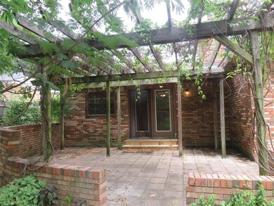 124 E Coffin St, Denison, TX 75021 - photo 3