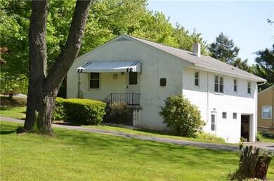 90 Passmore Rd, Bechtelsville, PA 19505 - photo 5