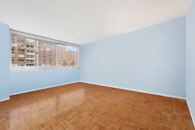 Westview unit 815, New York, NY 10044 - photo 4