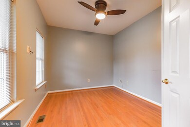 9254 Blue Sky Ct, Owings, MD 20736 - photo 5
