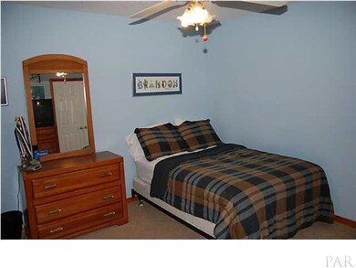 7421 Viver Nell Ln, Pensacola, FL 32526 - photo 4