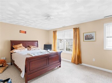 63 Henry St, Central Falls, RI 02863 - photo 4