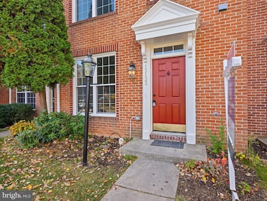 13133 Park Crescent Cir, Herndon, VA 20171 - photo 2