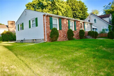 2 Sumach Ave, Riverside, RI 02915 - photo 2