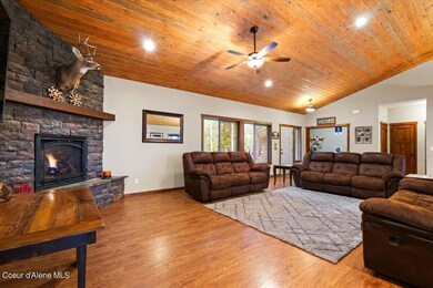 07-Living area
