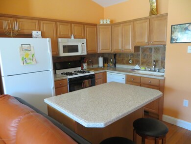 445 N Main St, Taylor, PA 18517 - photo 6