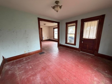 102 Pine St, Paw Paw, MI 49079 - photo 5