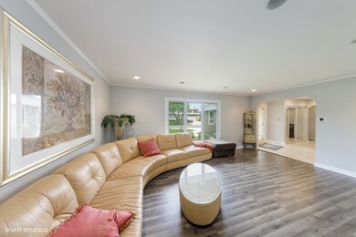 10180 Kathy Ct, Des Plaines, IL 60016 - photo 3