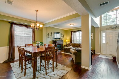 06 Dining - Living Room