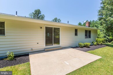 2413 Jennifer Ct, Clarksburg, MD 20871 - photo 5