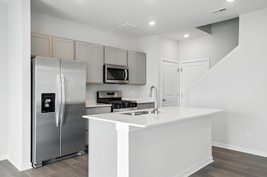 6296 Marinelli Dr S, Columbus, OH 43228 - photo 6